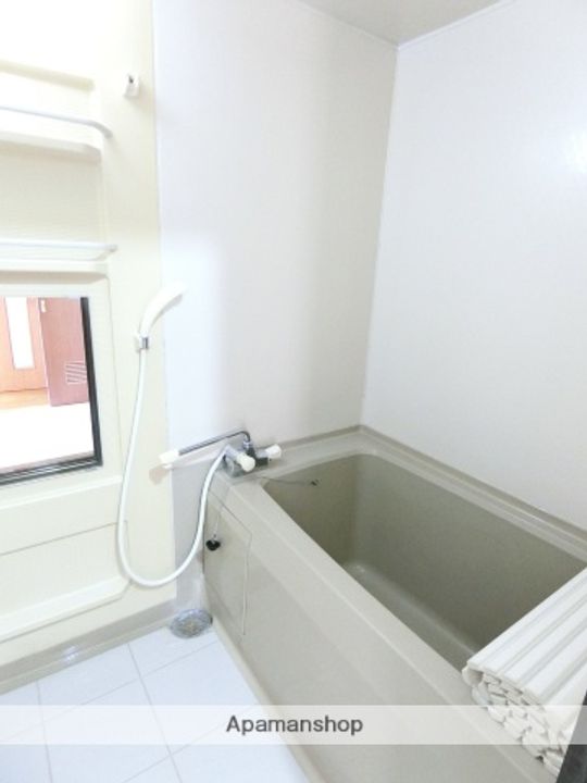 静岡県駿東郡長泉町下土狩の賃貸マンションの風呂