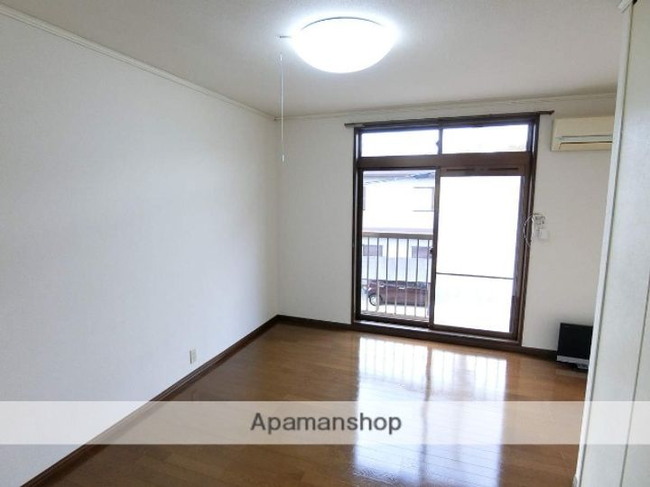 シティハイムカツマタの居間