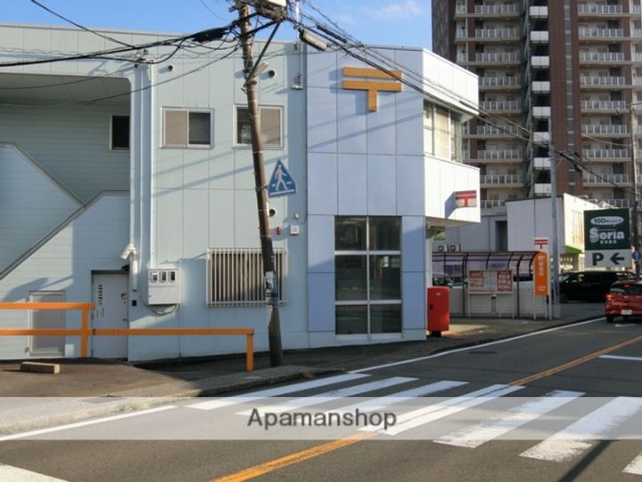 ロイヤルカーサ関野の周辺