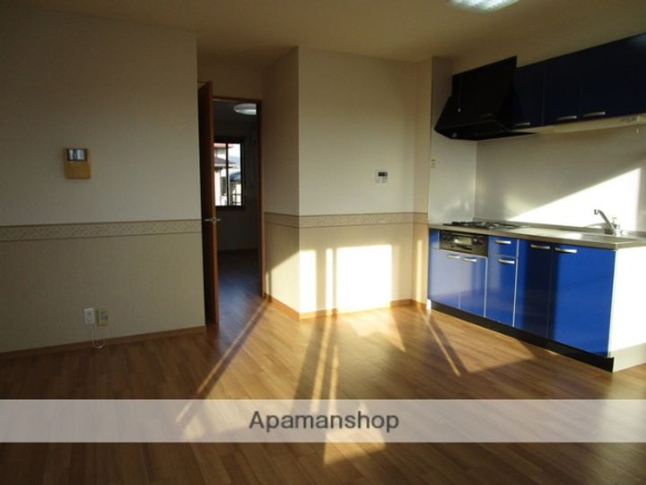 静岡県沼津市西添町の賃貸アパートの居間