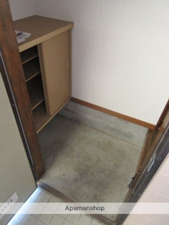 ヴェル・アージュ・ノゼⅠ201の玄関