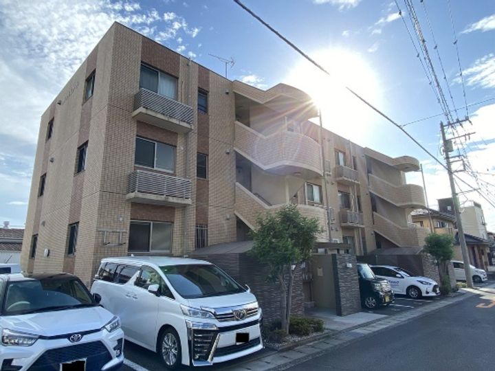 ルミナスコートの外観