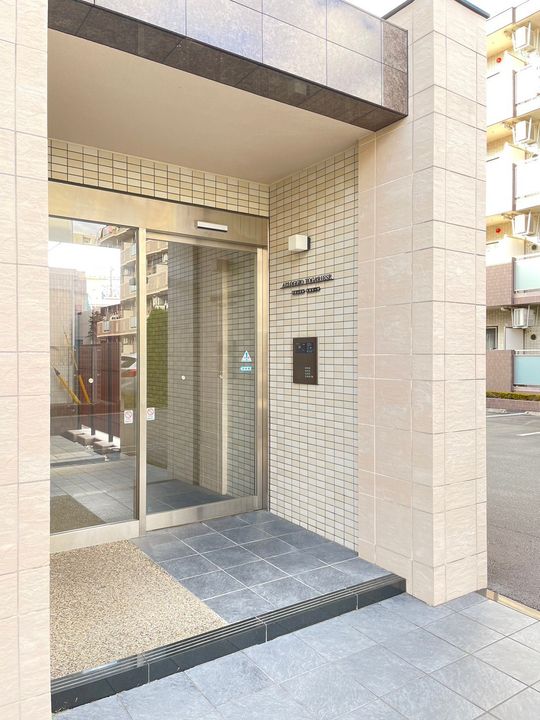 アロッジオ トガリーゼのその他画像