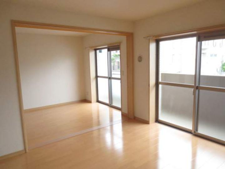 アロッジオ トガリーゼのその他画像