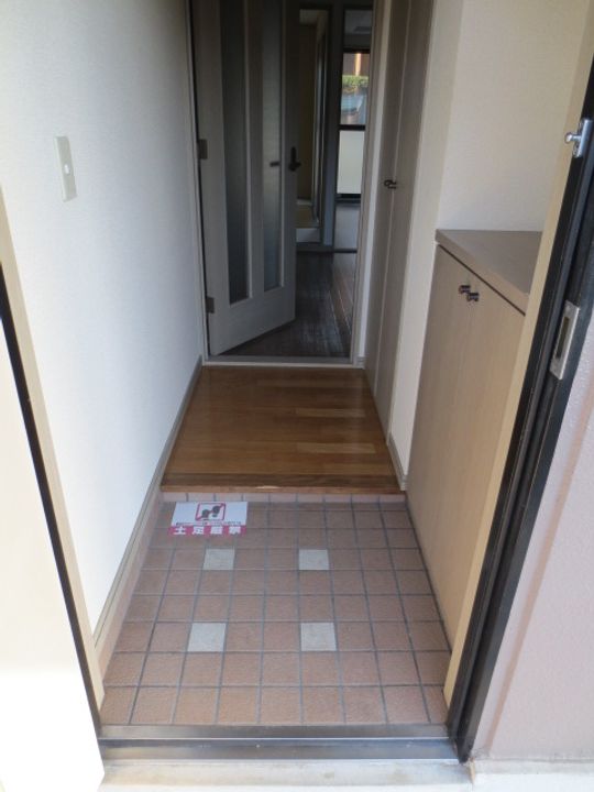 パレス野添の玄関