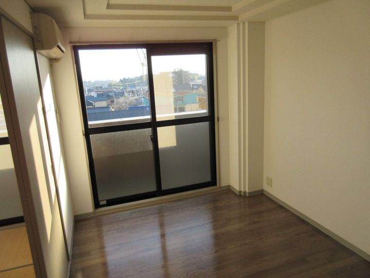 パレス野添の居間