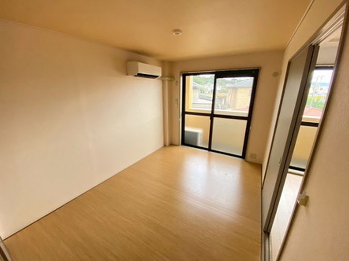 ラック坂本の内装