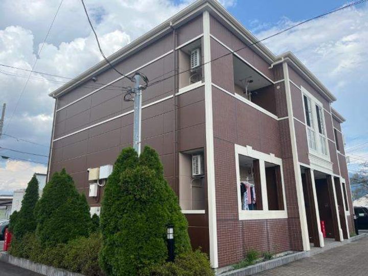 ルミナスハイツ市川Ⅱの外観