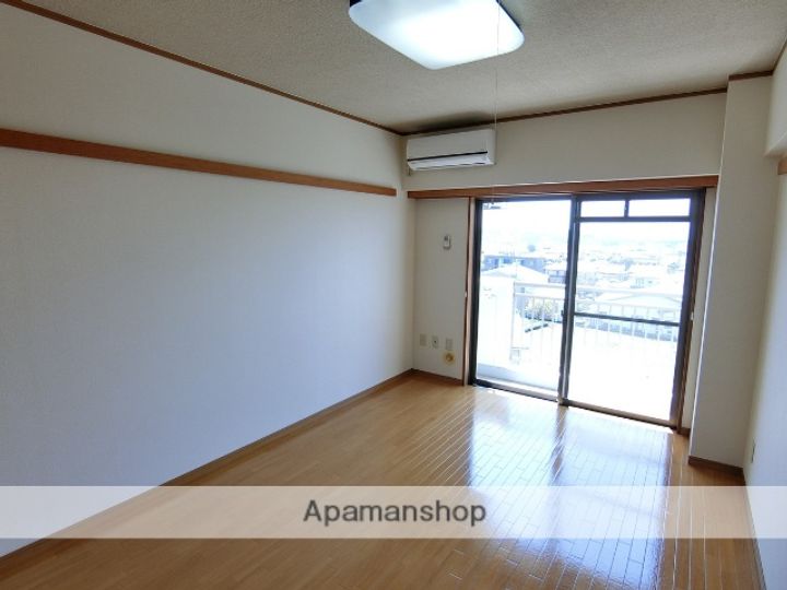 フレッサ裾野の居間