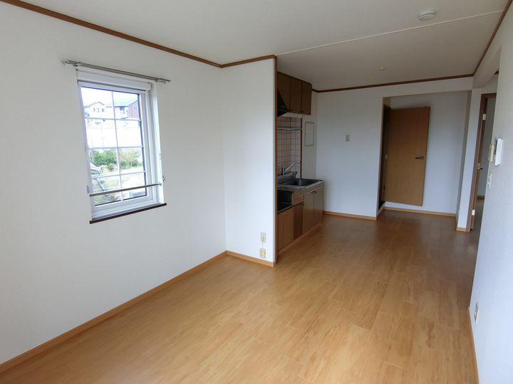 ハイウェイヒルズ203の居間