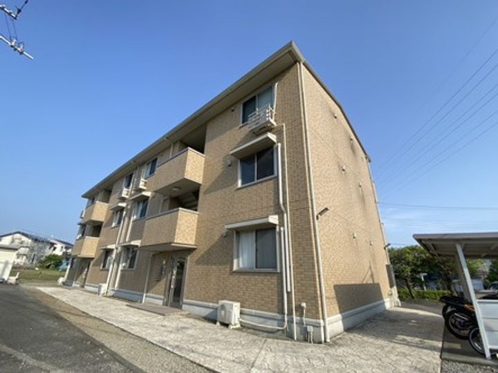 R ルミエール(アールルミエール)の外観