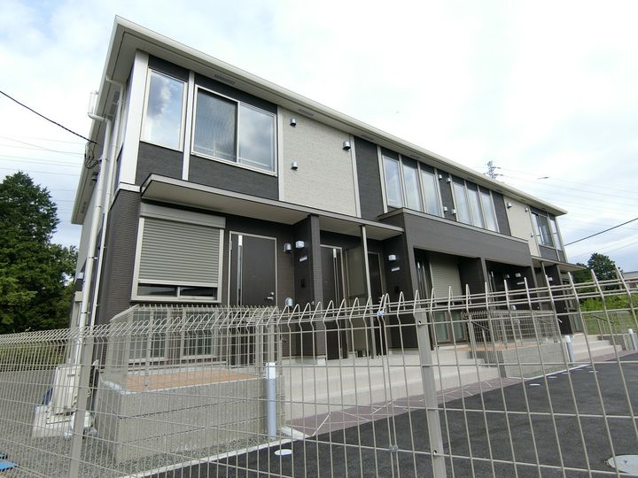 メゾン・ココ岩波の外観