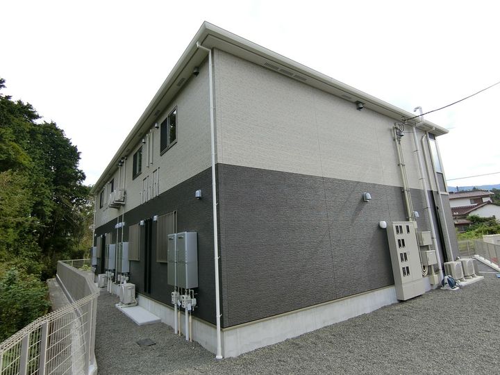 メゾン・ココ岩波の外観