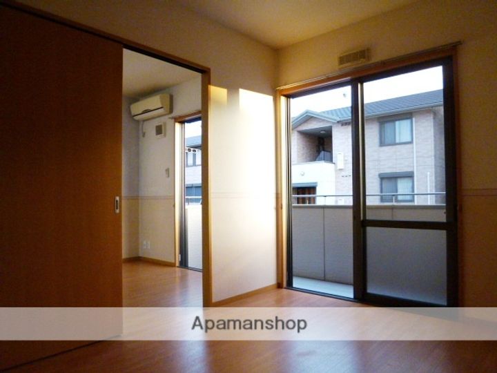 静岡県沼津市西添町の賃貸アパートの内装