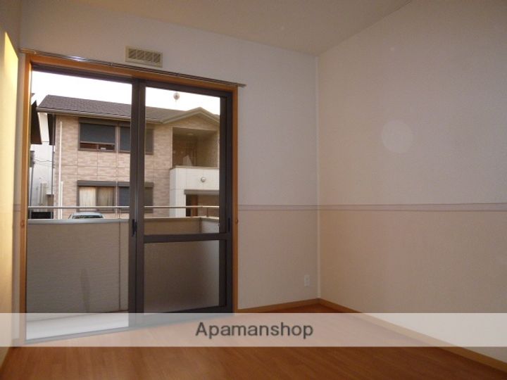 静岡県沼津市西添町の賃貸アパートの内装