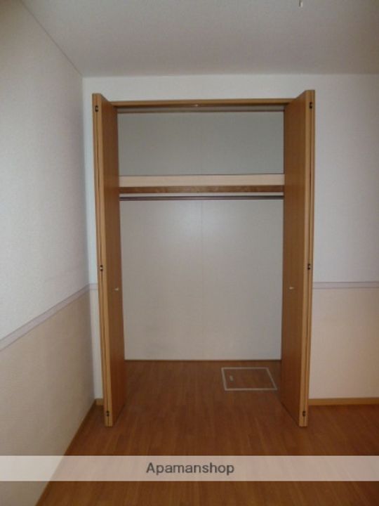 静岡県沼津市西添町の賃貸アパートの内装