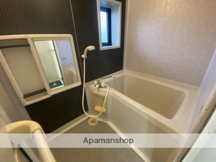 リラ タカダのその他画像