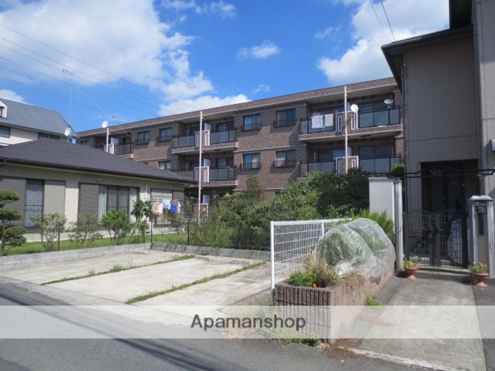 サンハイム徳倉の外観