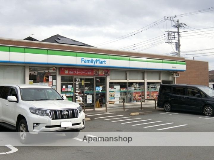 グランシャリオ105の周辺