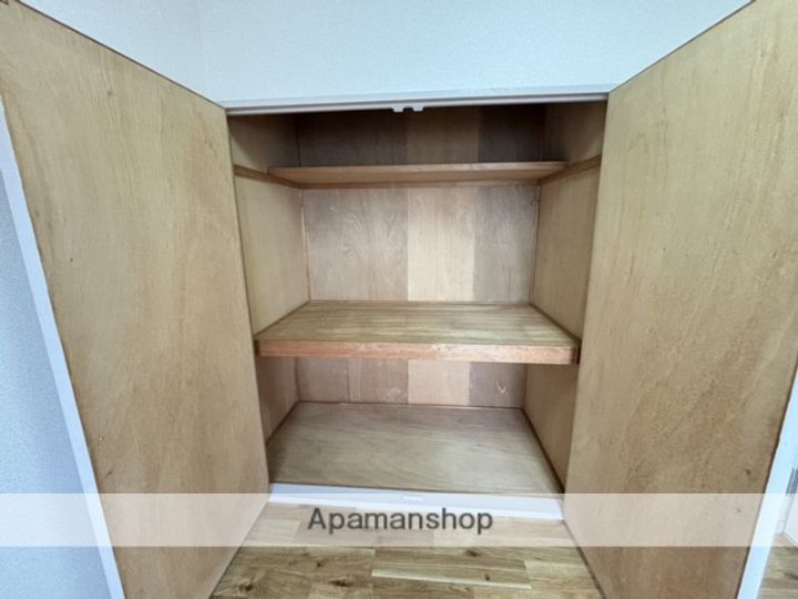 メゾン東富士の内装