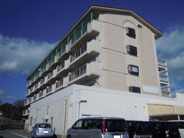 メゾン東富士の外観