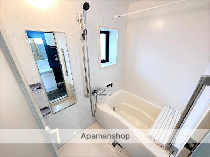 フレグランス タカハシの風呂