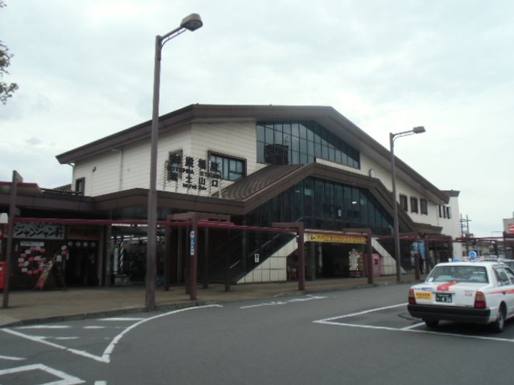 レオパレス東山荘の周辺
