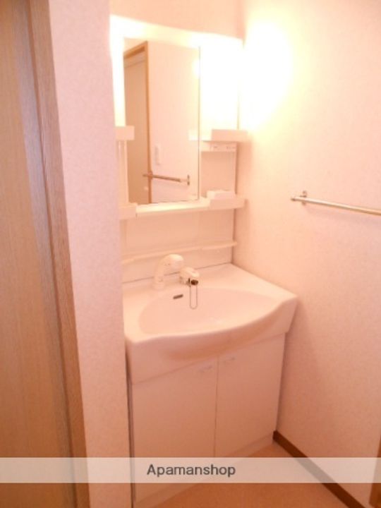 シャラ・Ⅱのその他画像