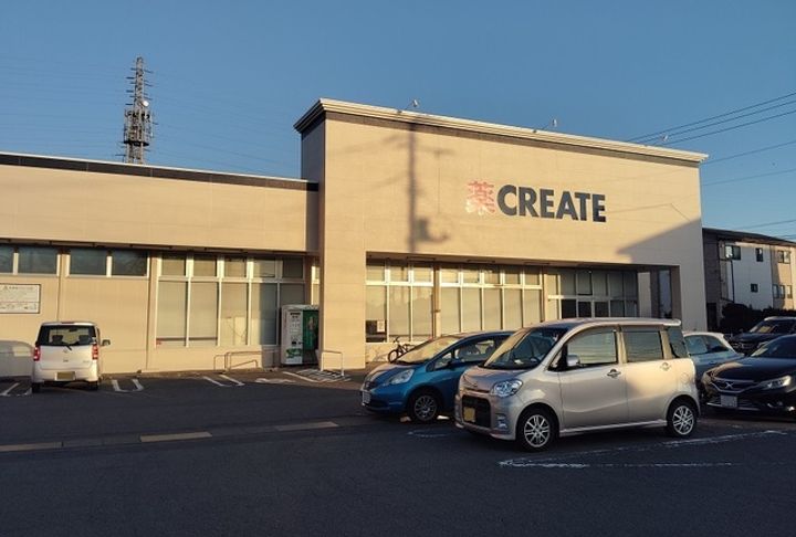 クレストールスズキBの周辺