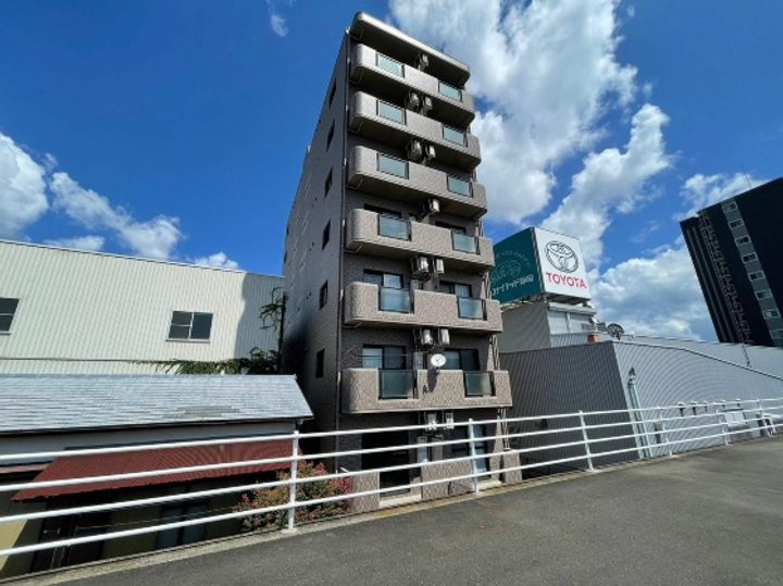 カナルフィーの外観