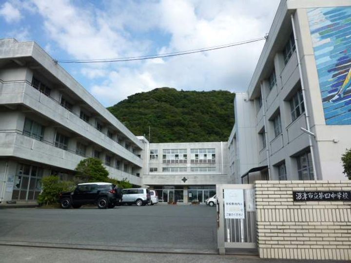 カナルフィーの周辺