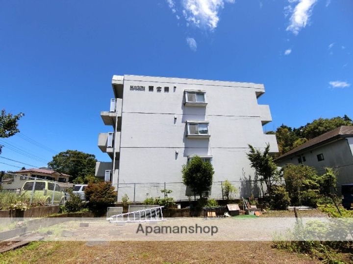メゾン富士岡101の外観