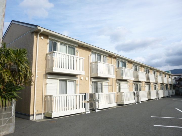 セジュール森乃腰103の外観