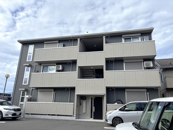 マーメゾン 東田中の外観