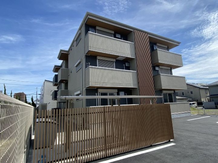 DーCrinum 本田町の外観