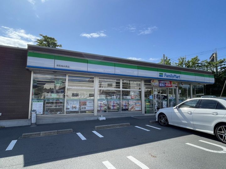 トリシア K・Jの周辺