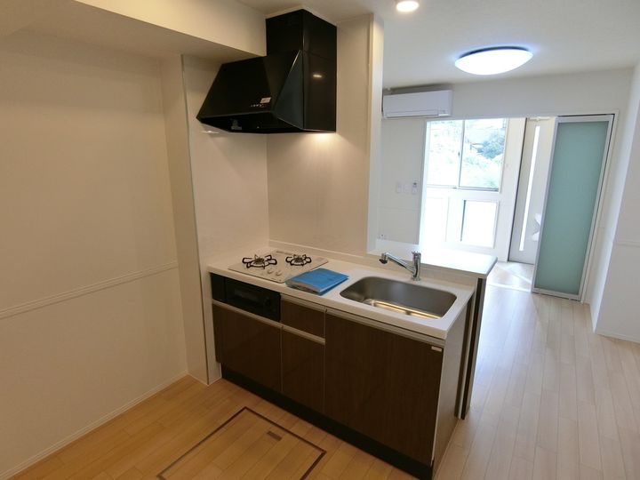 メゾン・ココ岩波のキッチン