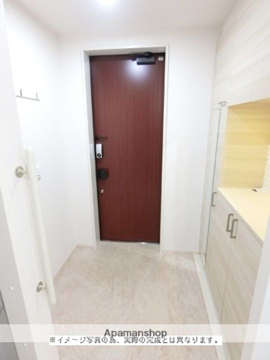 ヴィアソーレ202の玄関