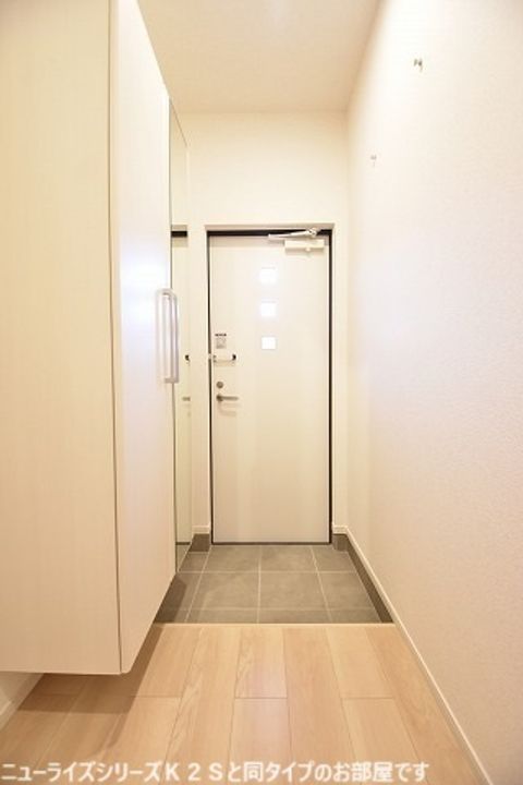 ロワイヤルフジガーデンⅡの玄関