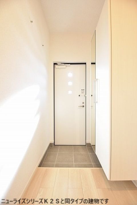 ロワイヤルフジガーデンⅡの玄関