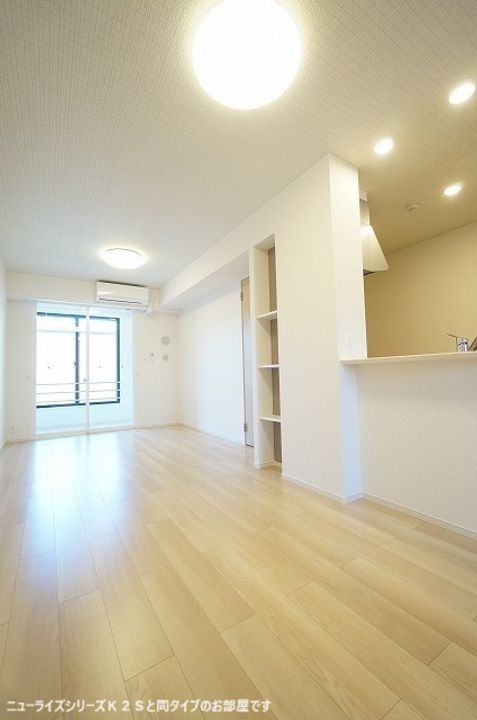 ロワイヤルフジガーデンⅡの居間