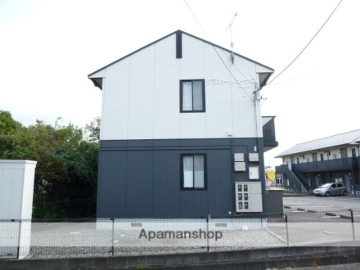 グランメールカーサの外観