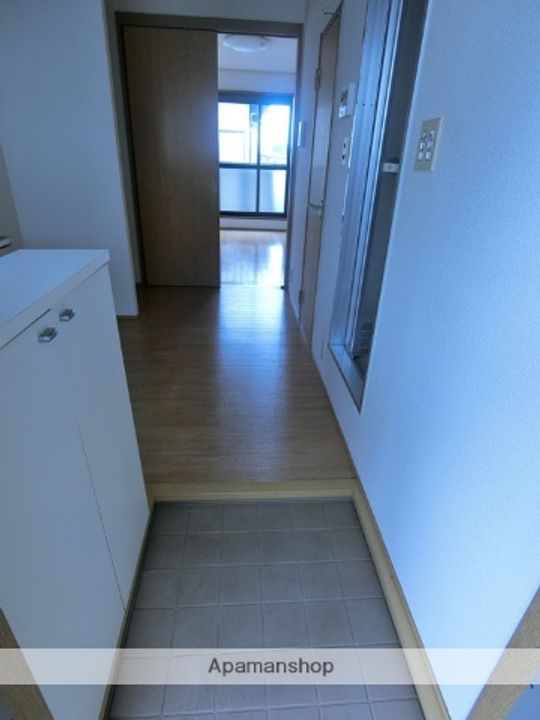 静岡県沼津市小諏訪の賃貸アパートA203の玄関