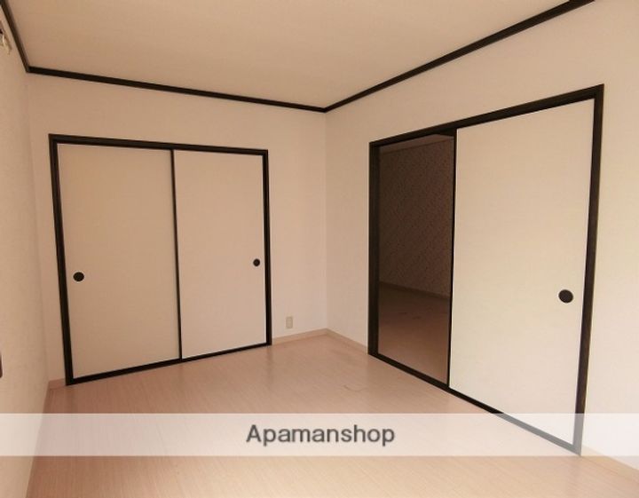 レセーナ101の内装