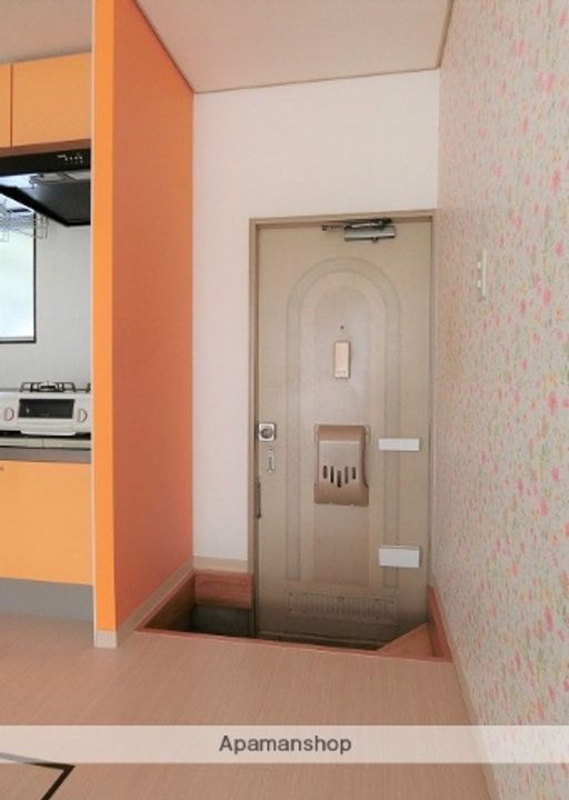 レセーナ101の玄関