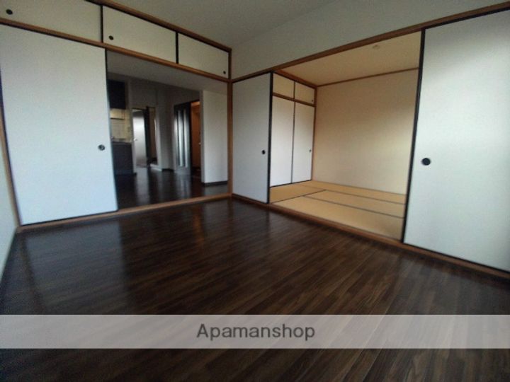 フォンティーヌ小高弐番館の居間