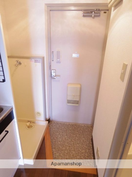 サニーハイツの玄関