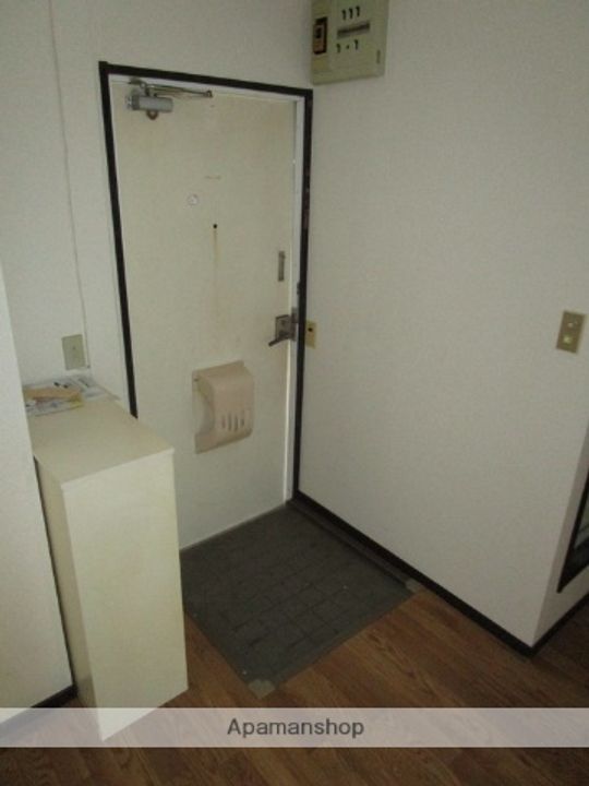 静岡県沼津市下香貫牛臥の賃貸アパート202の玄関