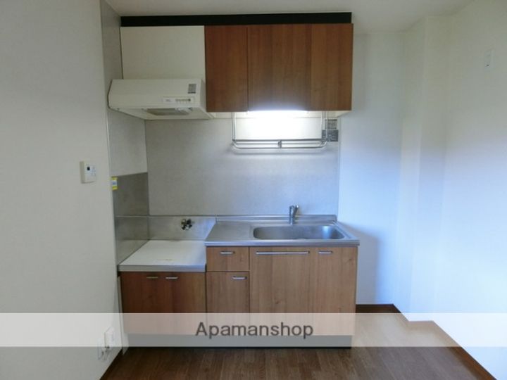 静岡県沼津市原の賃貸アパート102のキッチン