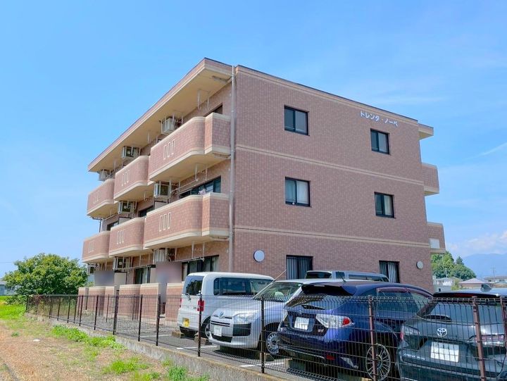 トレンタ・ノーベの外観